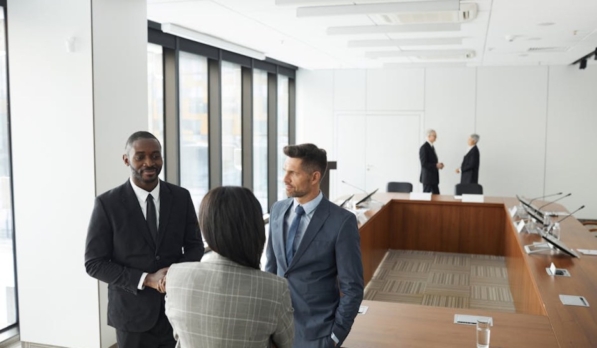 Przebudowa na szczytach: Jak zmiany kadrowe kształtują przyszłość branży beauty