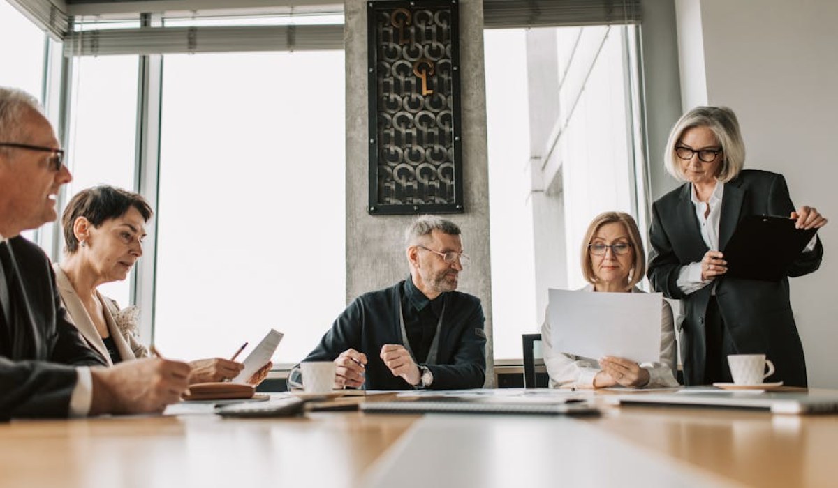 Estée Lauder wdraża globalną transformację: nowy model operacyjny i partnerstwo z WPP