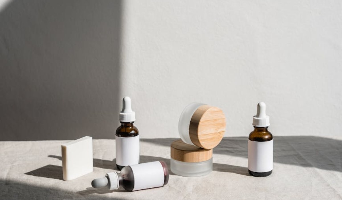 Rhode łączy siły z Justinem Bieberem: Nowa kolekcja Spotwear i produkty z peptydami